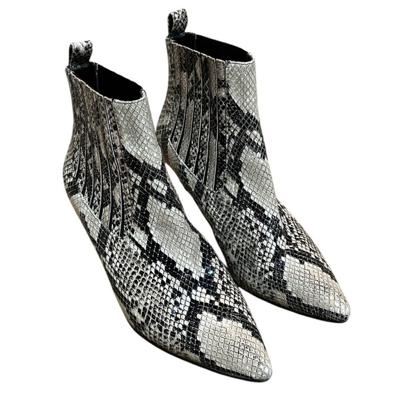 Like New - Caverley Sabrina Boot - Snake - Size 37 - Picture 2 of 8